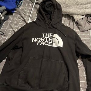XL North face Men’s hoodie black